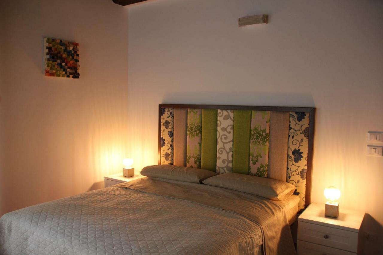 Le Vie Mediterranee Torre di Ruggiero Extérieur photo