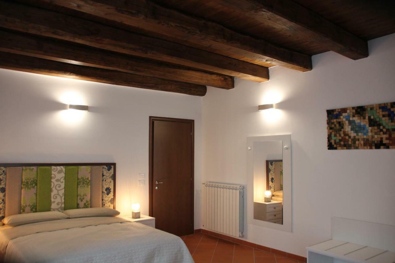 Le Vie Mediterranee Torre di Ruggiero Extérieur photo