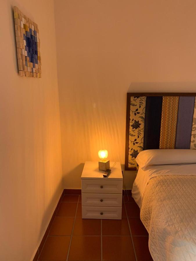 Le Vie Mediterranee Torre di Ruggiero Extérieur photo
