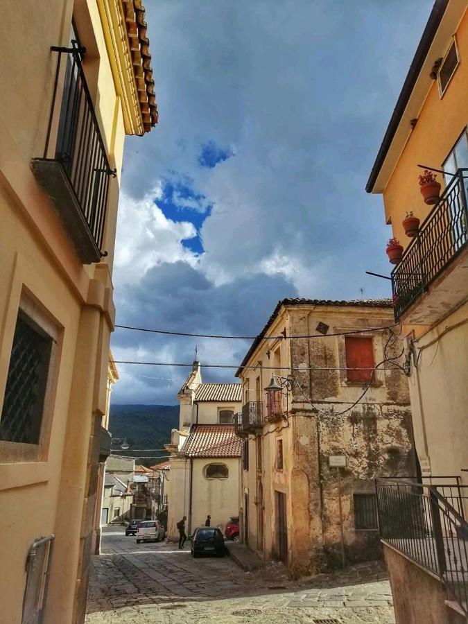 Le Vie Mediterranee Torre di Ruggiero Extérieur photo