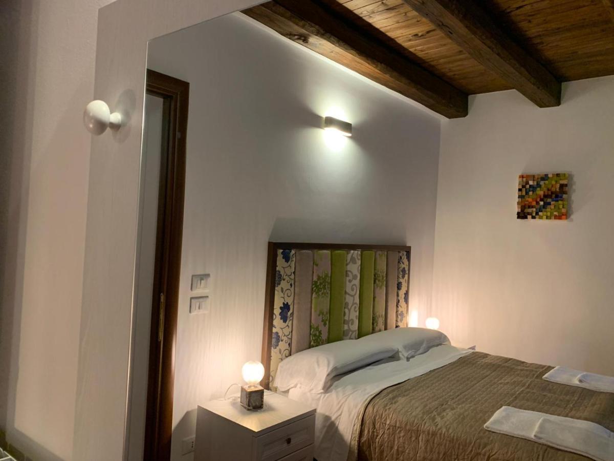 Le Vie Mediterranee Torre di Ruggiero Extérieur photo